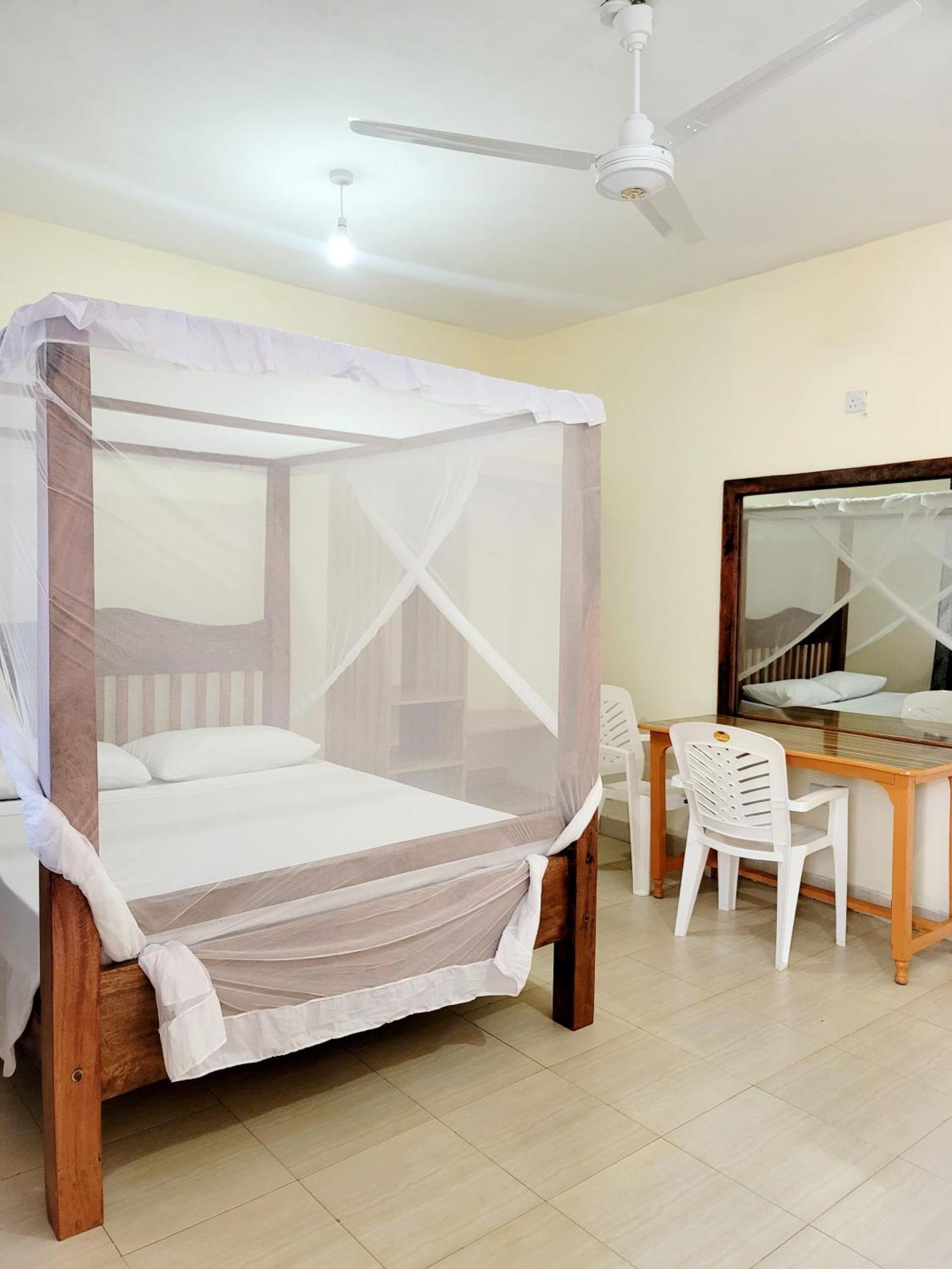 Casuarina Lounge Hotel Malindi Kültér fotó