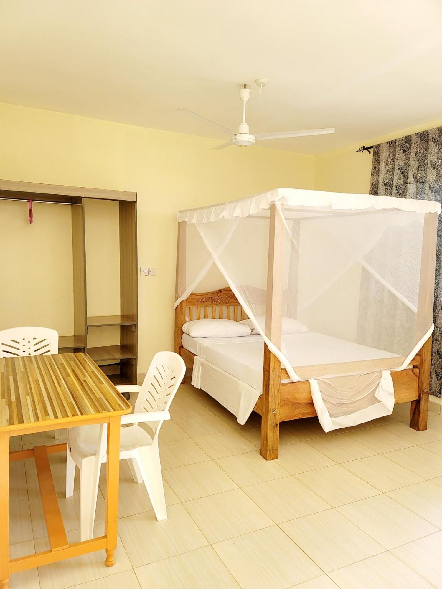Casuarina Lounge Hotel Malindi Kültér fotó
